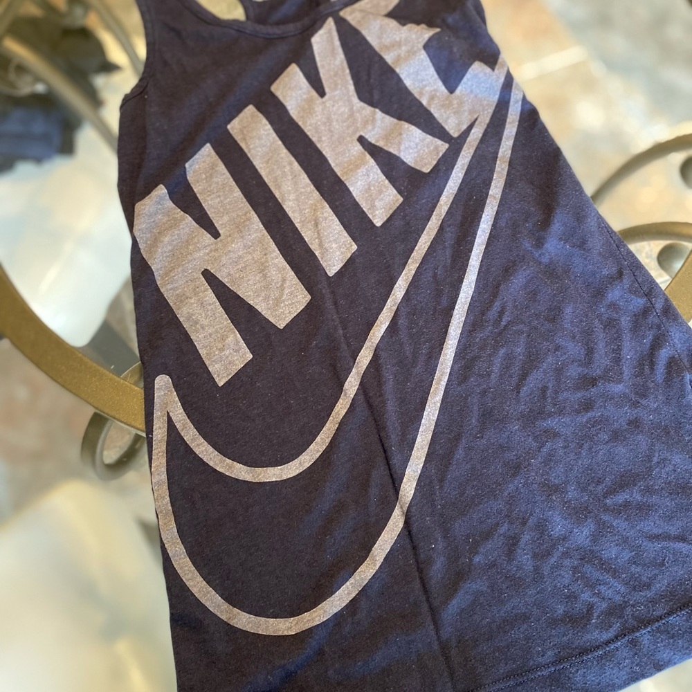 Nike tank